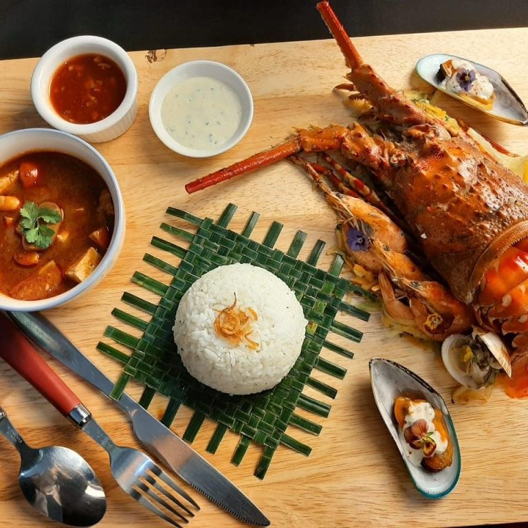 Grilled Lobster with Thai Sauce made by Group 4 MTB 5 B