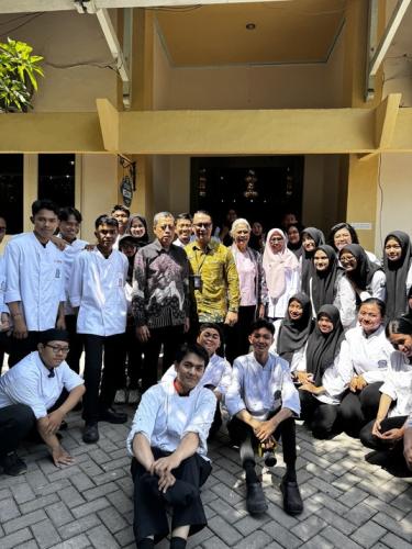 With Sesmen Giri (12 Okt 2024)